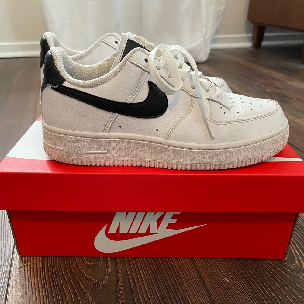 Nike Air Force 1